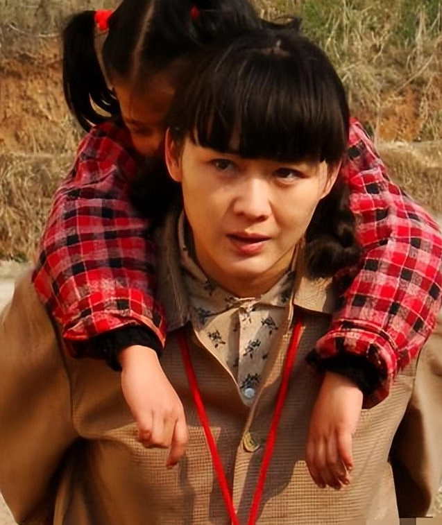 李琳:被前夫一巴掌扇到离婚,二婚嫁世界冠军,如今生活幸福滋润_王小列