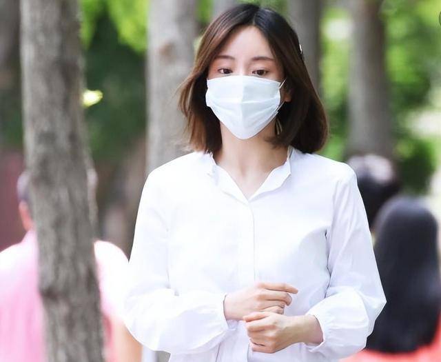 从朴有天到烧炭自杀的李善均,财阀三代黄荷娜到底扮演什么角色?