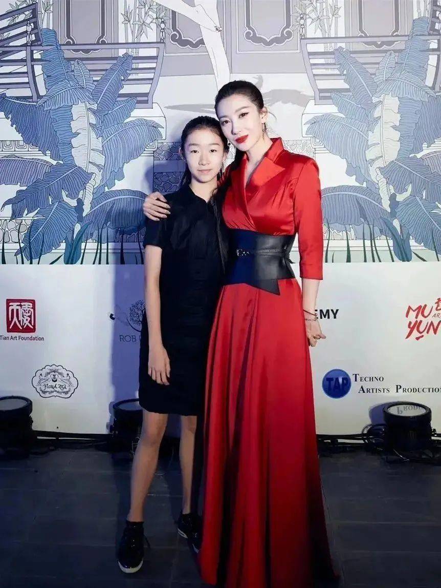 章子怡哥哥,原来是我们熟悉的他!