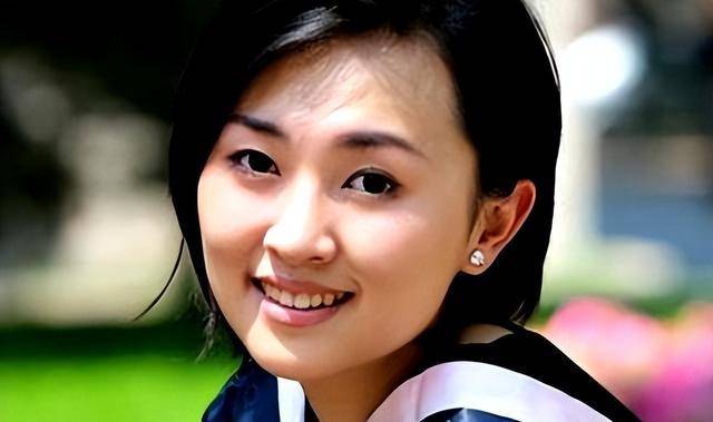 采访过程中,王雨桐总是能用简洁直接的笔触生动地勾勒出整个故事.