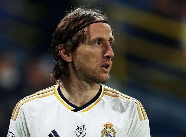 莫德里奇离开皇马,或将加盟沙特联赛与c罗合作_可能性_续约_双方