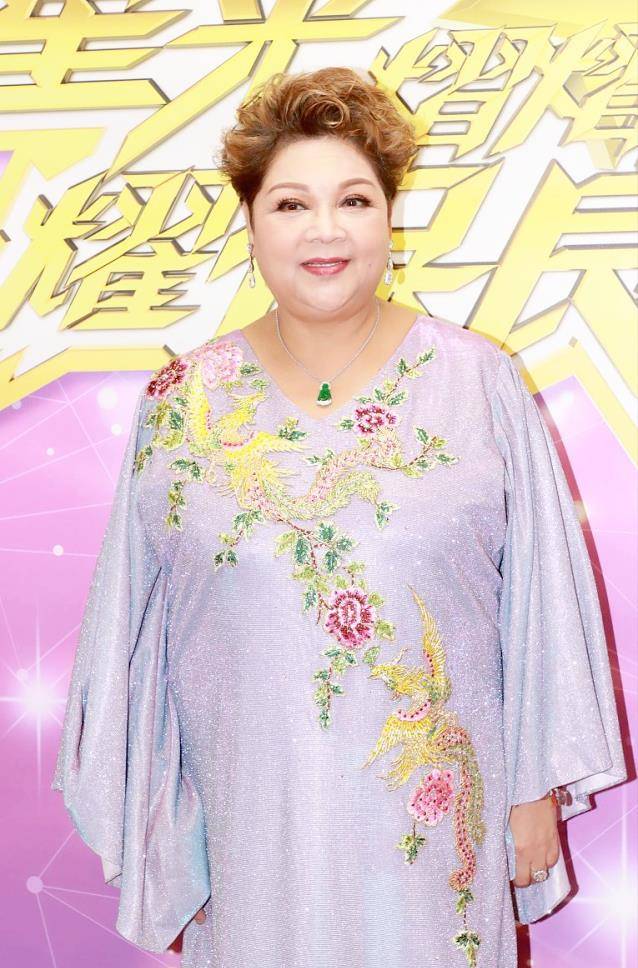 香港70岁女明星图片