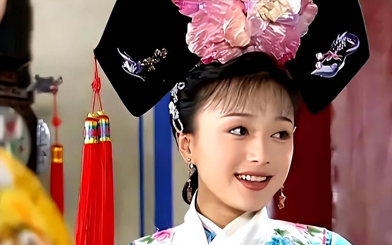 她凭借在《大唐情史》中扮演的武媚娘一角,一跃成为家喻户晓的明星