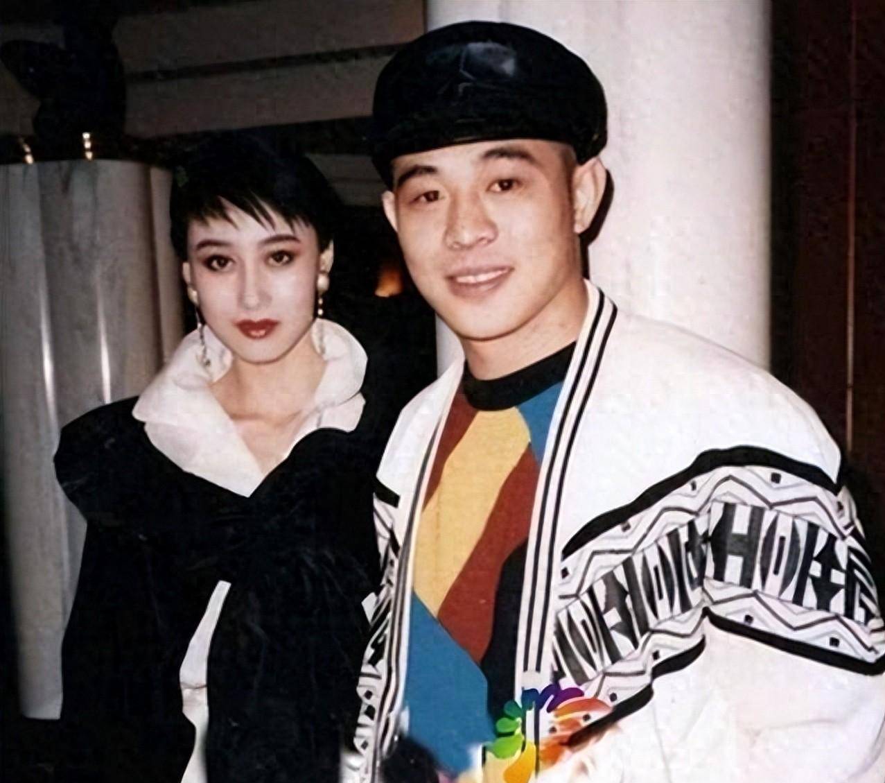 为了利智,李连杰与原配老婆离婚,黄秋燕现在过得还好吗?