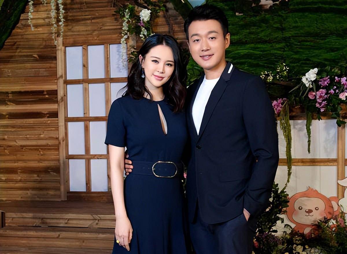 让老师8年生3孩子,如今一家五口其乐融融_佟大为_关悦_事业