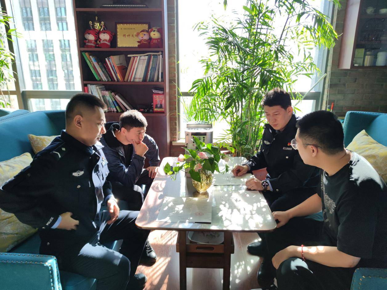 哈尔滨市公安局香坊分局走进辖区企业开展主题宣传活动_网络_谣言