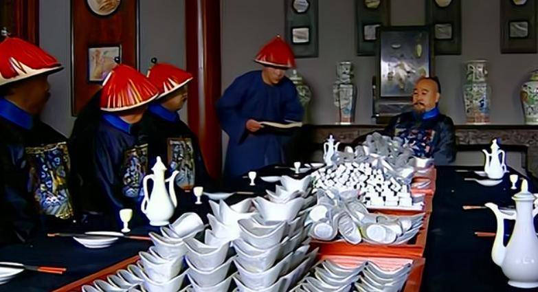 逛窑子,抽大烟,大清是如何被一帮"废物"弄没的?