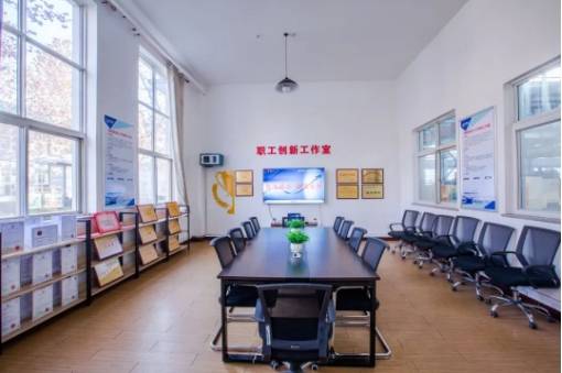 衡水高新区资讯:黄洪涛创新工作室被评为省级劳模工作室
