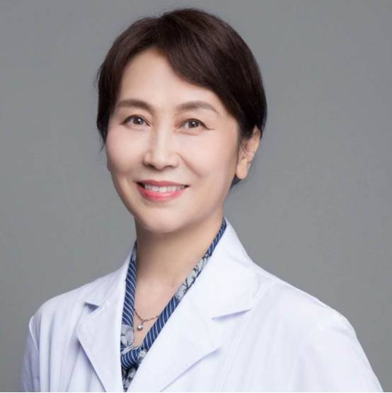 例如,北京同仁眼科的李莹医生,虽然不在广州中山地区,但她的学术成就