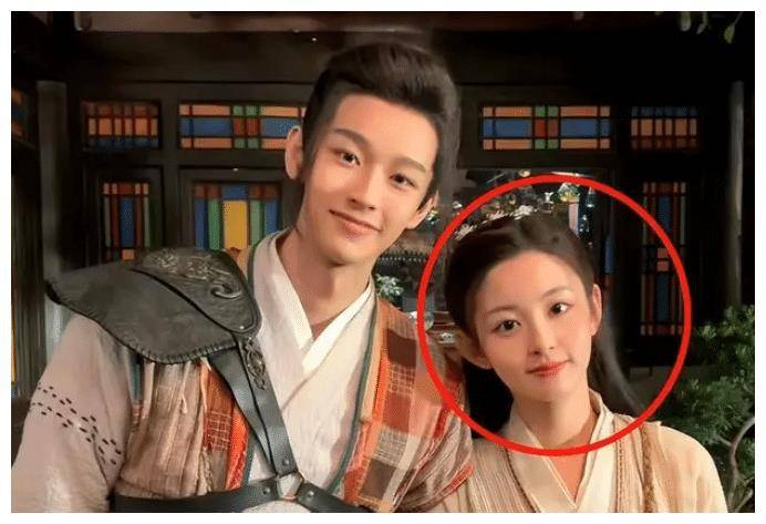 喷完lisa,徐娇怒怼于正畸形审美,对艺人歹毒,于正回应冷嘲热讽_演出