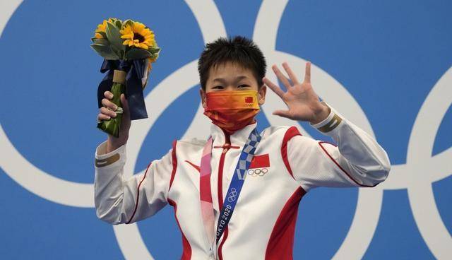 全红婵再次获得世界泳联最佳运动员候选，并收到伯乐的认可