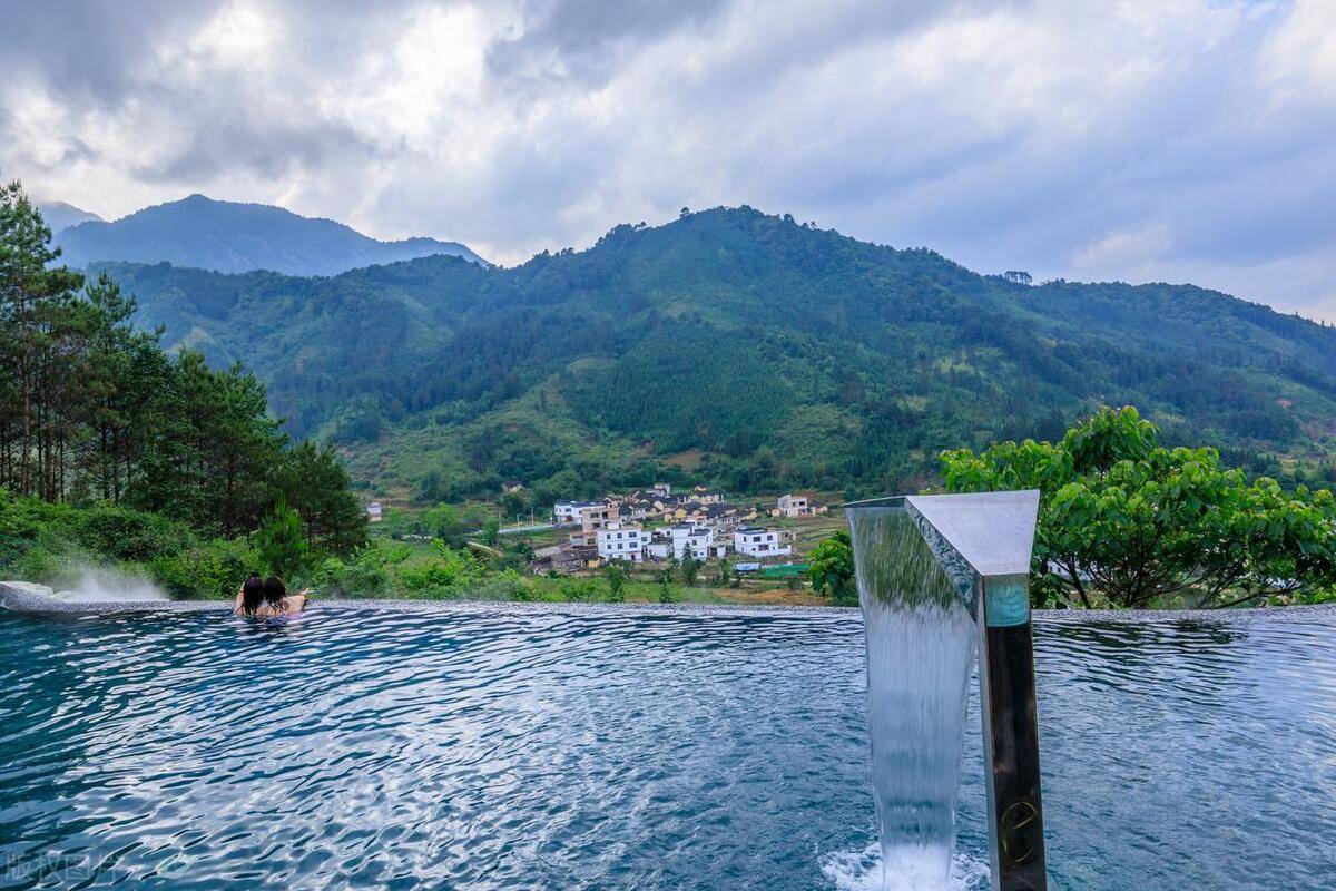 回归自然本源:户外森林温泉spa的休闲旅游价值探索_人们_大自然_娱乐