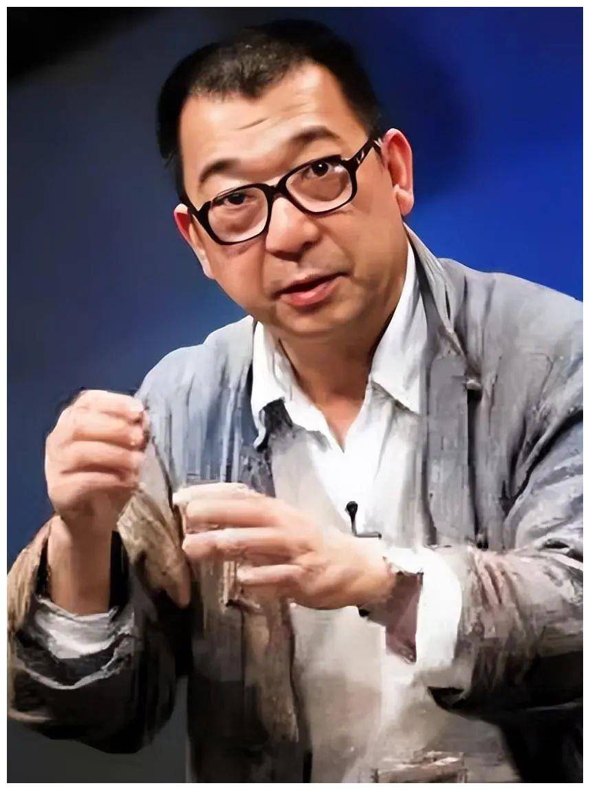 郭宝昌的遗孀柳格格:单身无儿无女,如今有懊悔和烦忧_陶金_工作_播音