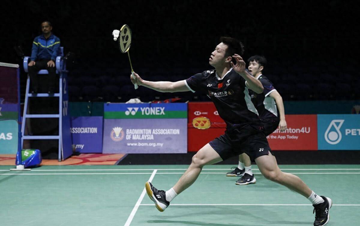 泰国赛首日女双爆大冷,4对种子出局,头号种子宗空潘拉温达止步_比赛