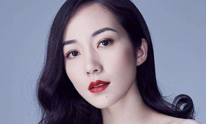 韩雪复工防范意识很强,戴透明口罩录节目,一般人还真没见过!