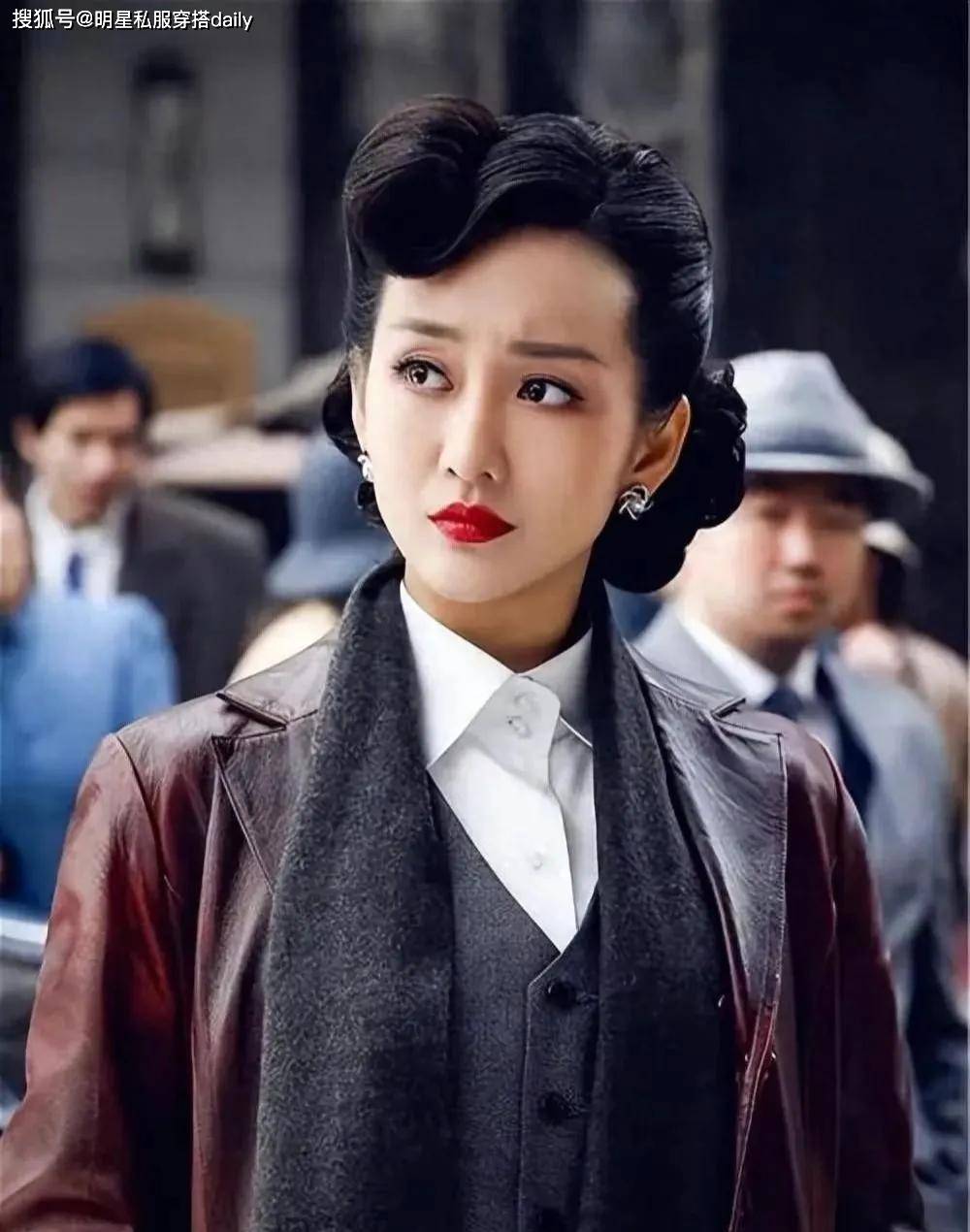 王鸥晒复工照脸颊消瘦!