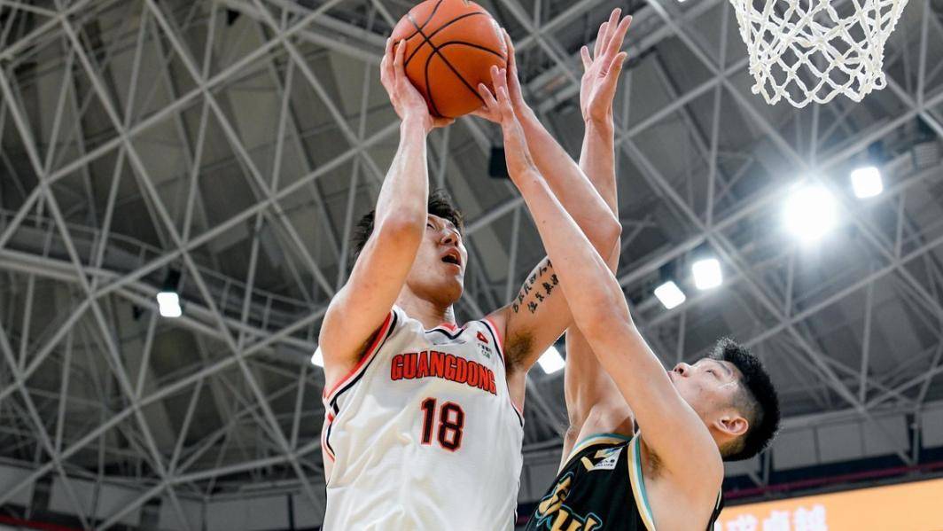 深圳队这边,周鹏如果身体问题不大,还是会被招进国家队,而沈梓捷顾全