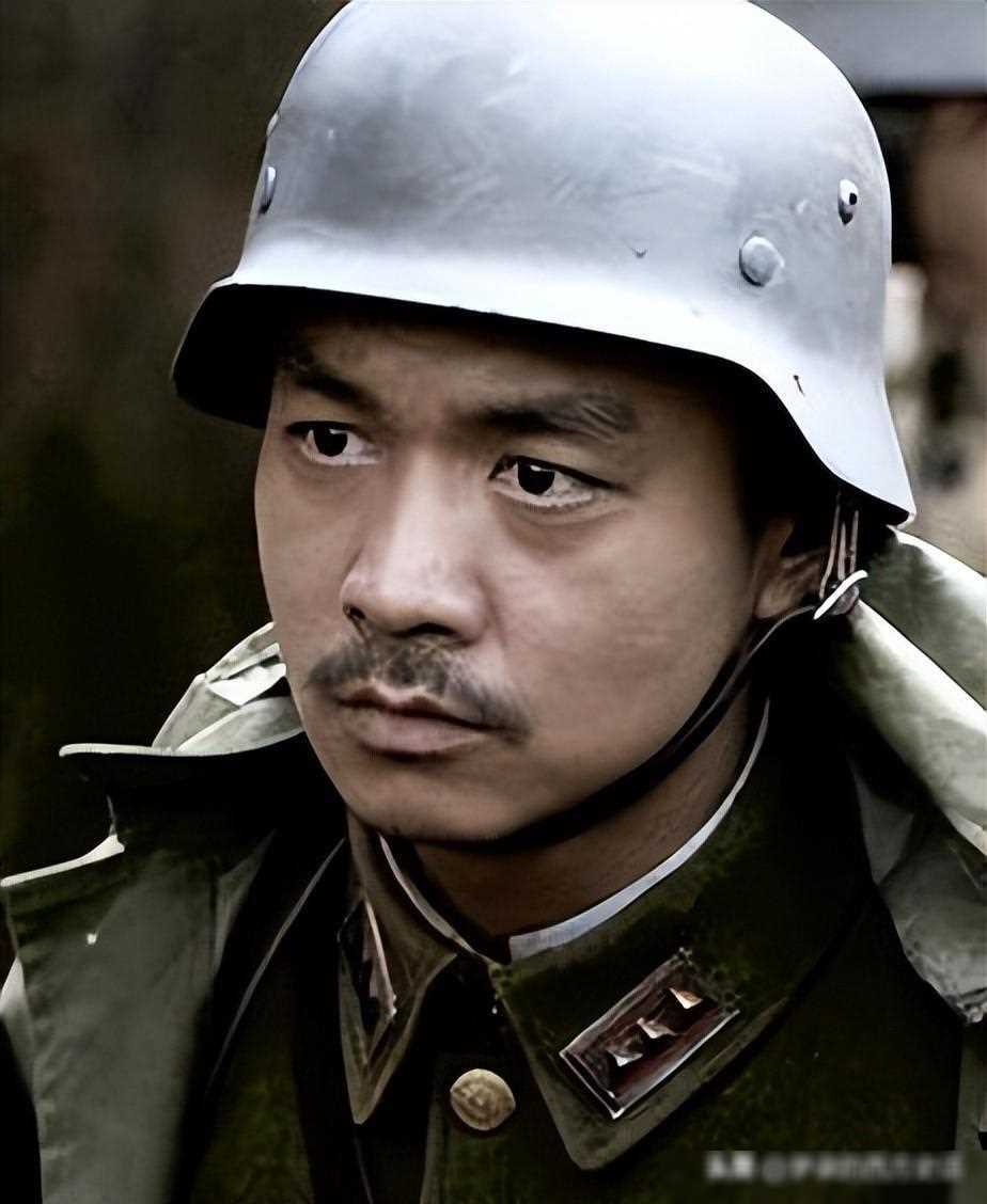 他曾因打架被北电开除,演技一级棒,却几十年不温不火