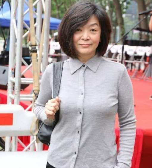 83版《神雕侠侣》美人现状,小龙女比李莫愁还老,黄蓉已逝6年_陈玉莲