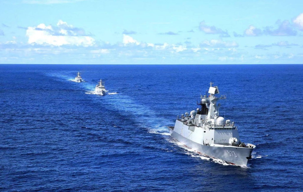 此前,由于中国海军驱护舰部队的装备实力较差,海军驱护舰和一些小型