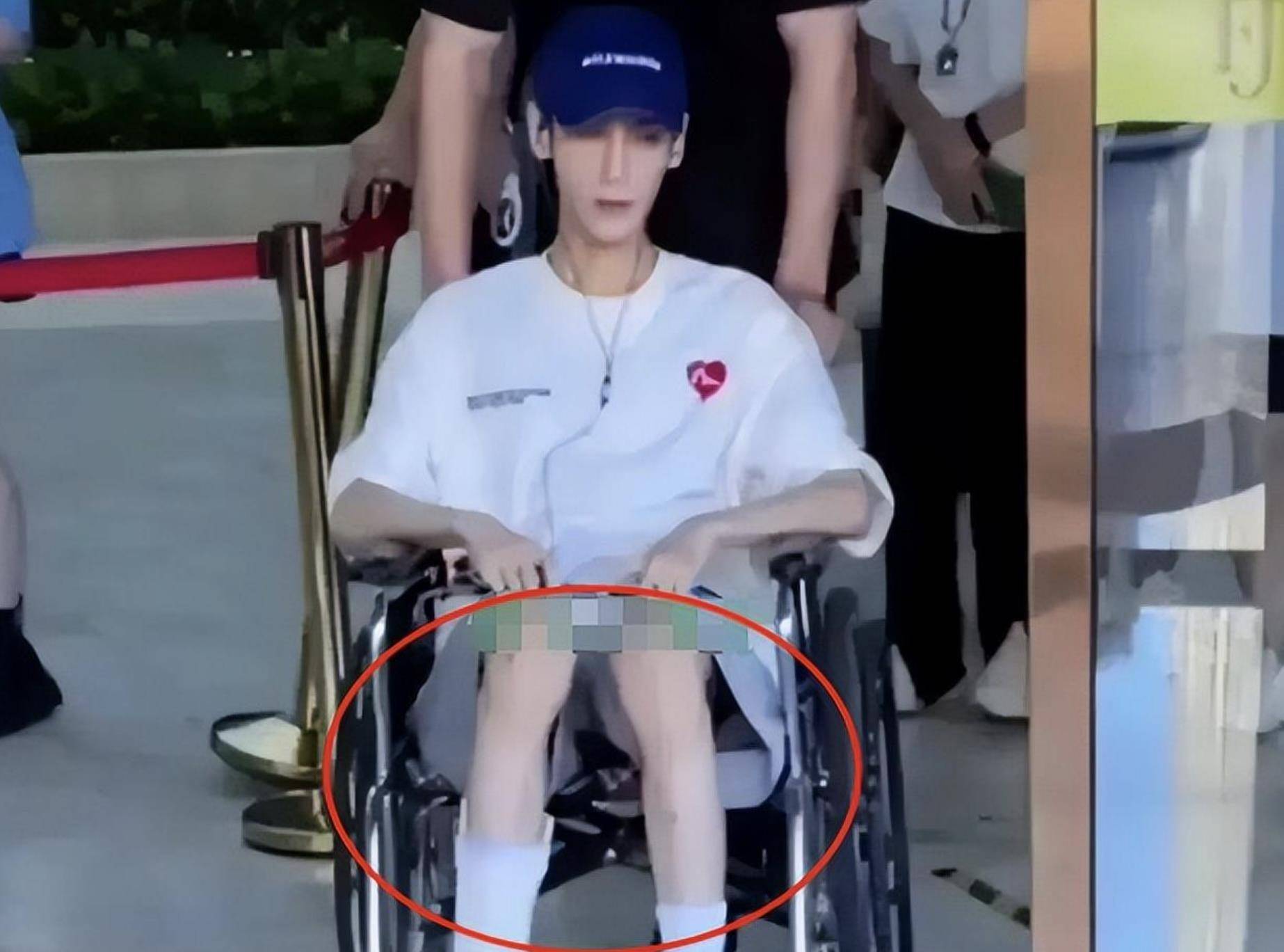 没有人知道他为什么会如此漂亮,但是事实却证明他真的瘦成了一道闪电.