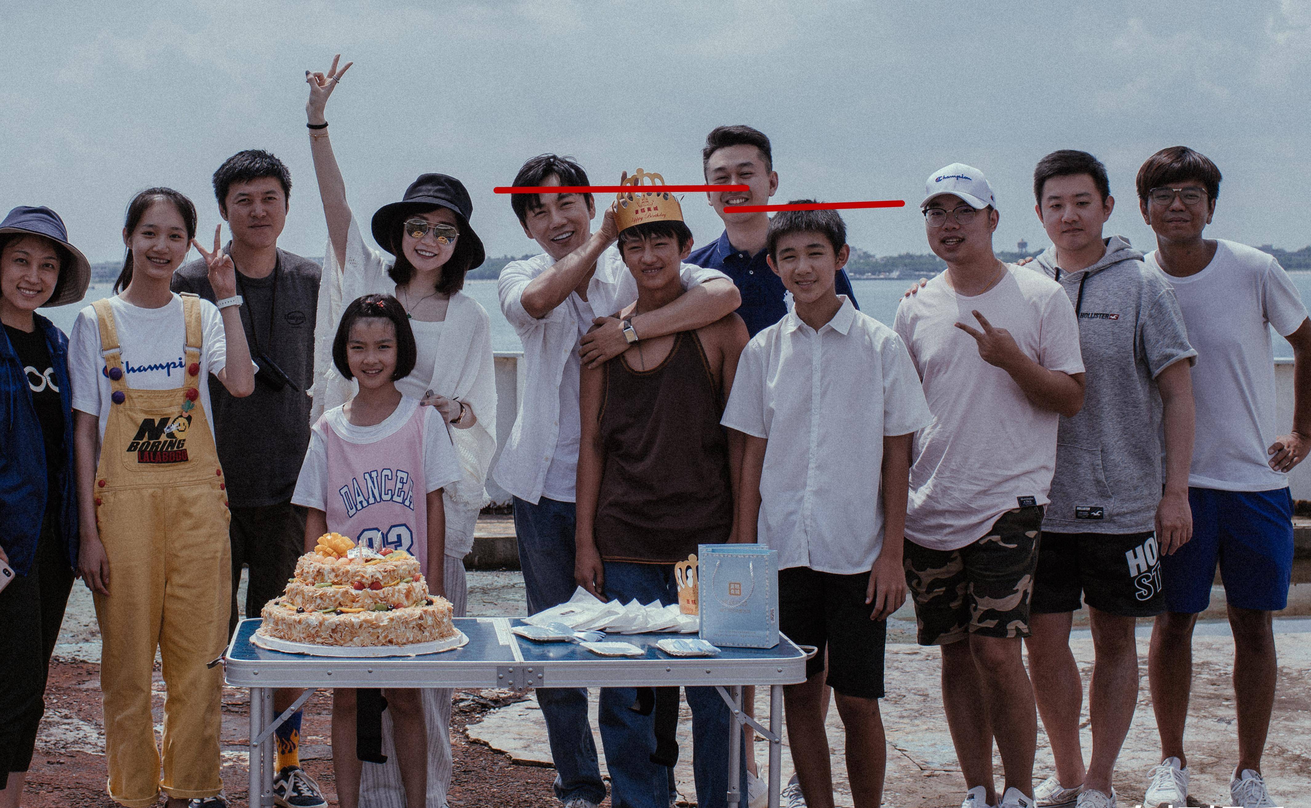 "朱朝阳"和"严良"再次同框,身高已然不同,这变化很明显了_荣梓杉