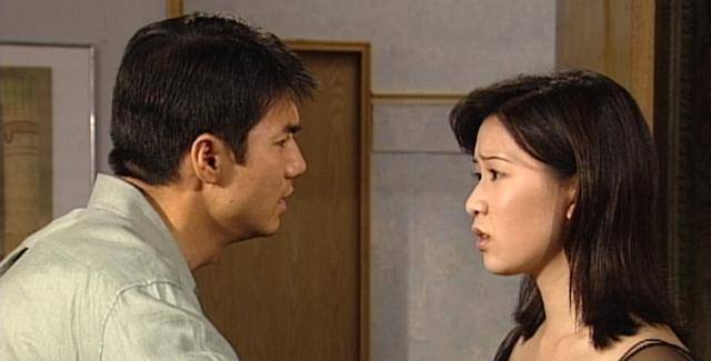 佘诗曼夺最佳女主角成三料视后,绯闻男友近20位