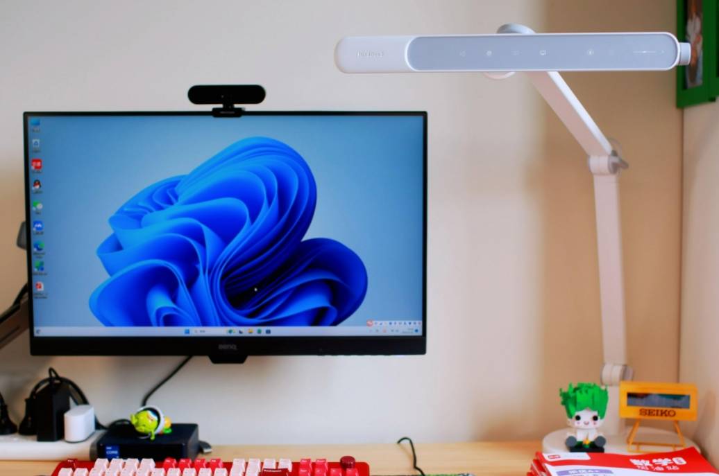 护眼台灯国家aa好还是aaa好?符合国家标准照度等级的护眼台灯推荐