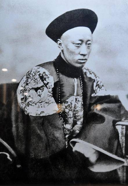 中国最后一位恭亲王:为奴二十年,后成为书法家,活到年