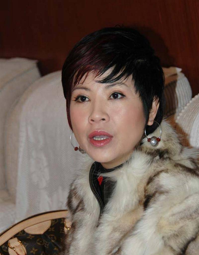 歌手杭天琪:我这辈子最正确的决定,就是47岁为小丈夫生儿子_张泽民