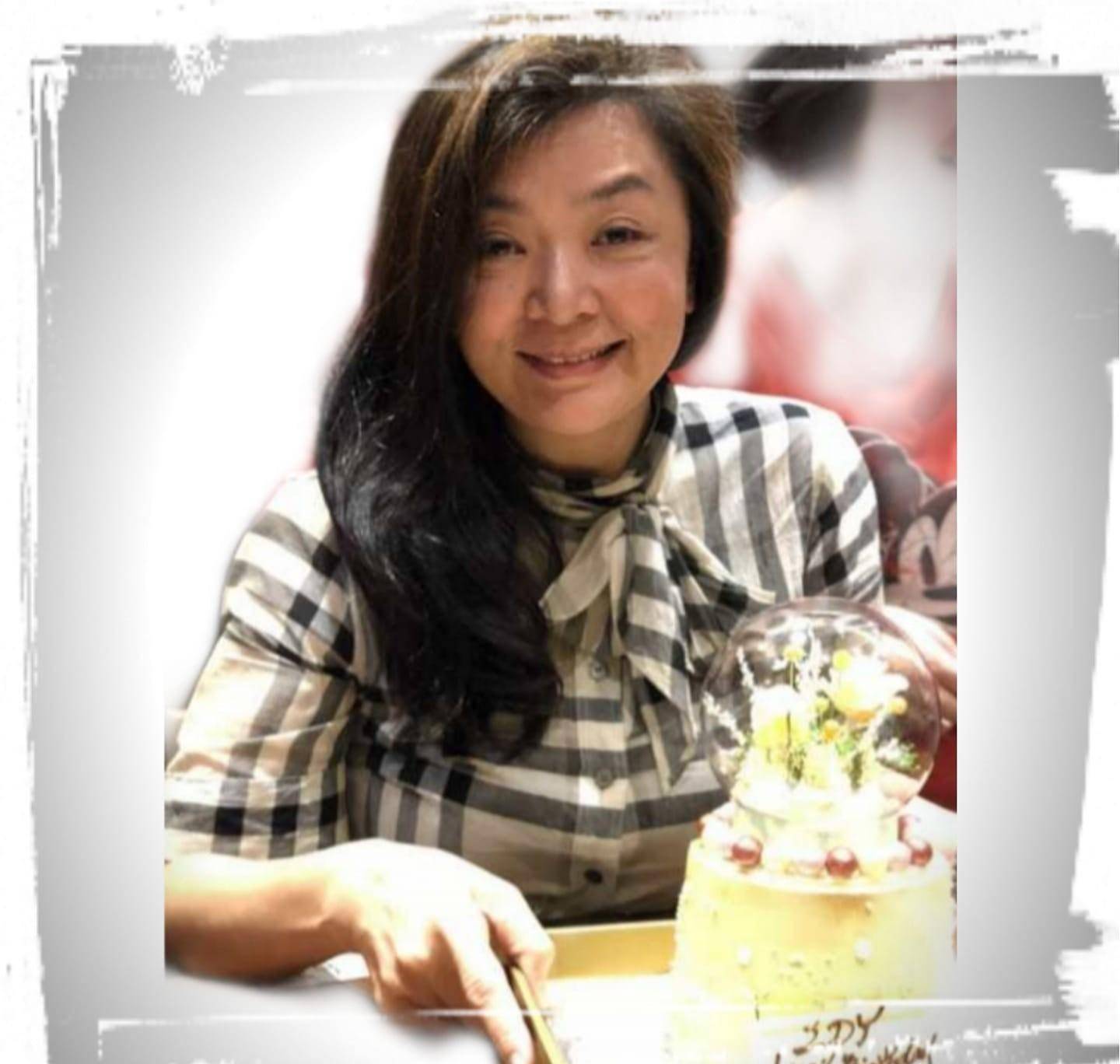 1984年陈玉莲与美籍华裔商人陈超武在美国结婚,婚后两人没有生小朋友