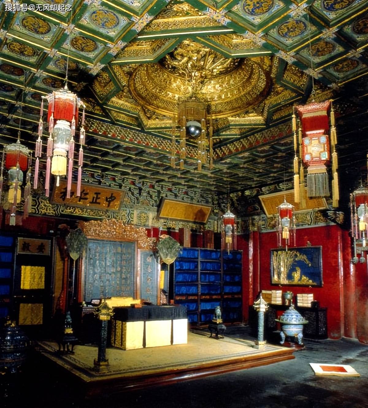 故宫养心殿为何常年阴冷潮湿?专家拆开地砖,对眼前景象大为震惊