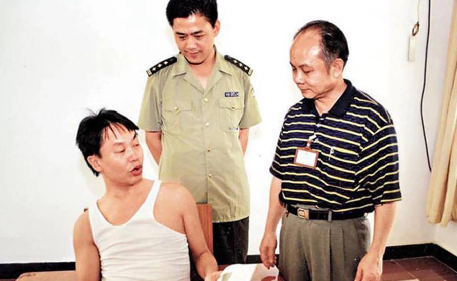 绑架李嘉诚之子,卷跑10个亿,张子强为何能令香港富豪闻风丧胆_警方