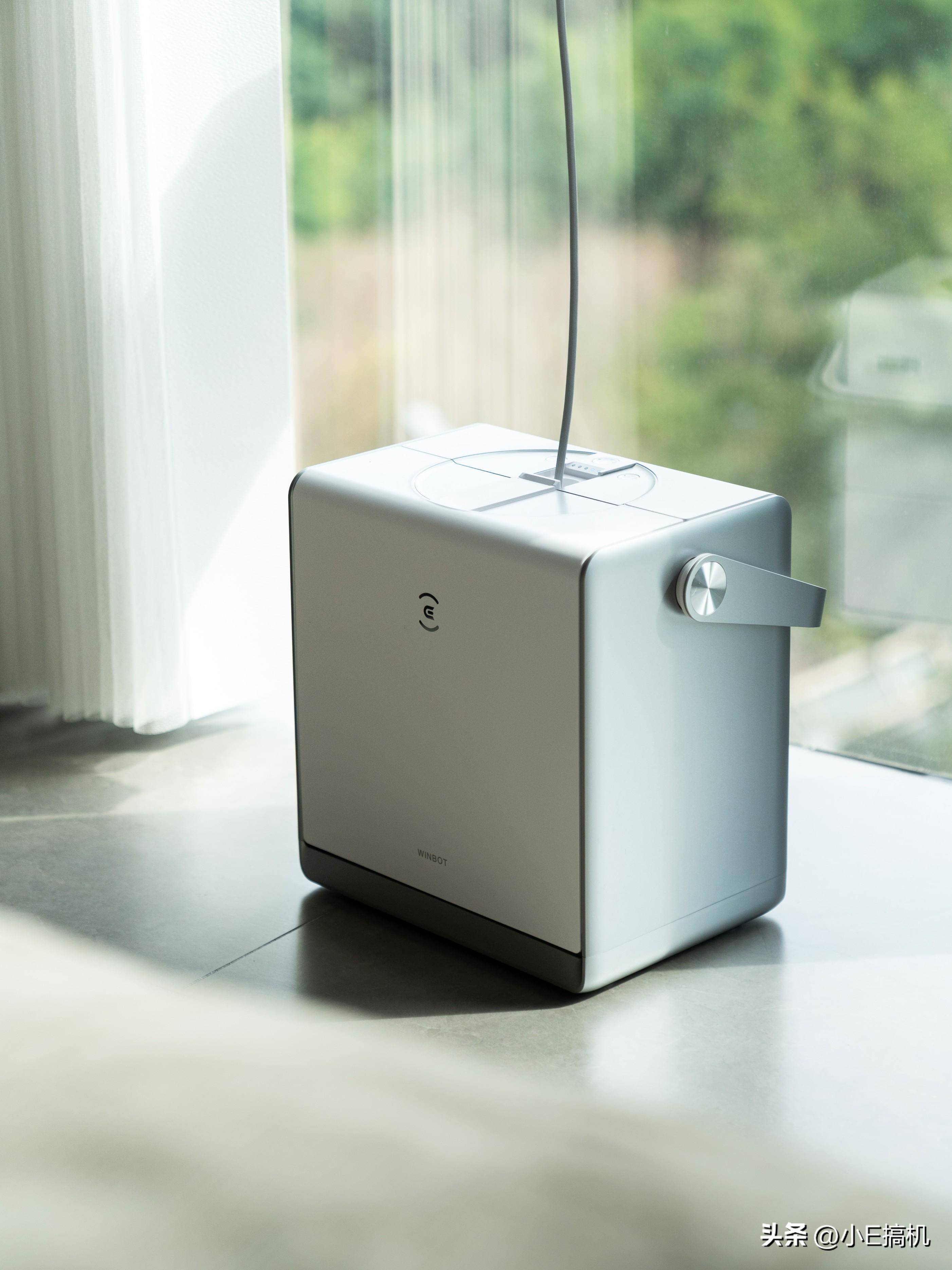 科沃斯窗宝w2 pro这几点升级搞定冬日大扫除_窗户_效果_边缘