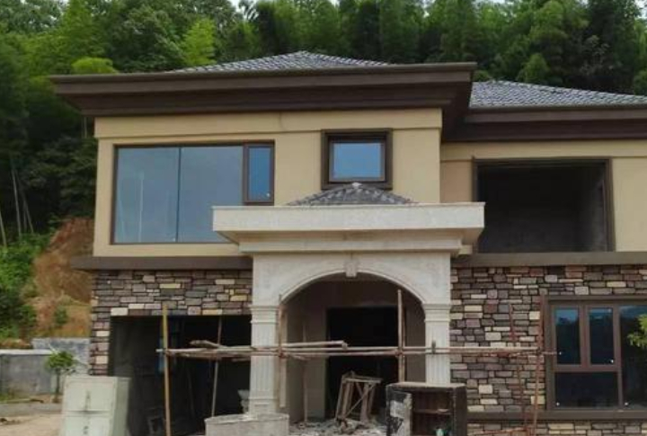 农村自建房,使用"真石漆"怎么样?听完内行人分析,不再犹豫!