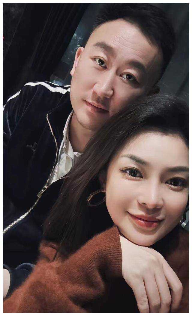 刘维伟妻子赴场观赛!才貌双全,女儿天赋惊人