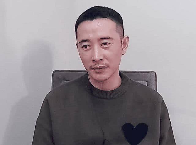 罗晋成为双胞胎爸爸后,变沧桑大叔,笑起来那一刻,男神