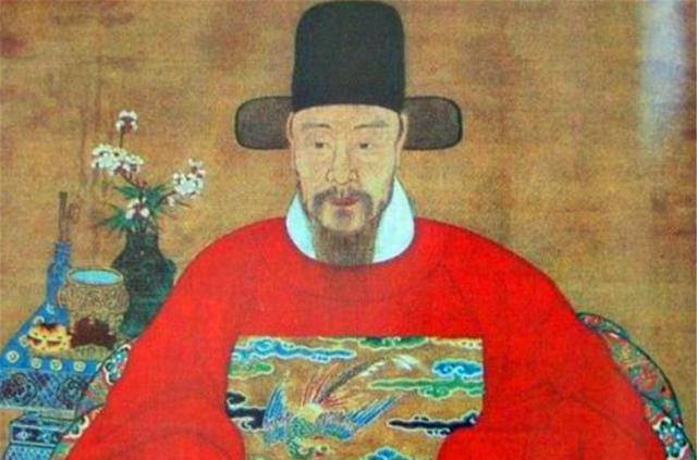 正如明朝科举制度是进入官场的主要途径,赵秉忠的一生也充满了坎坷与