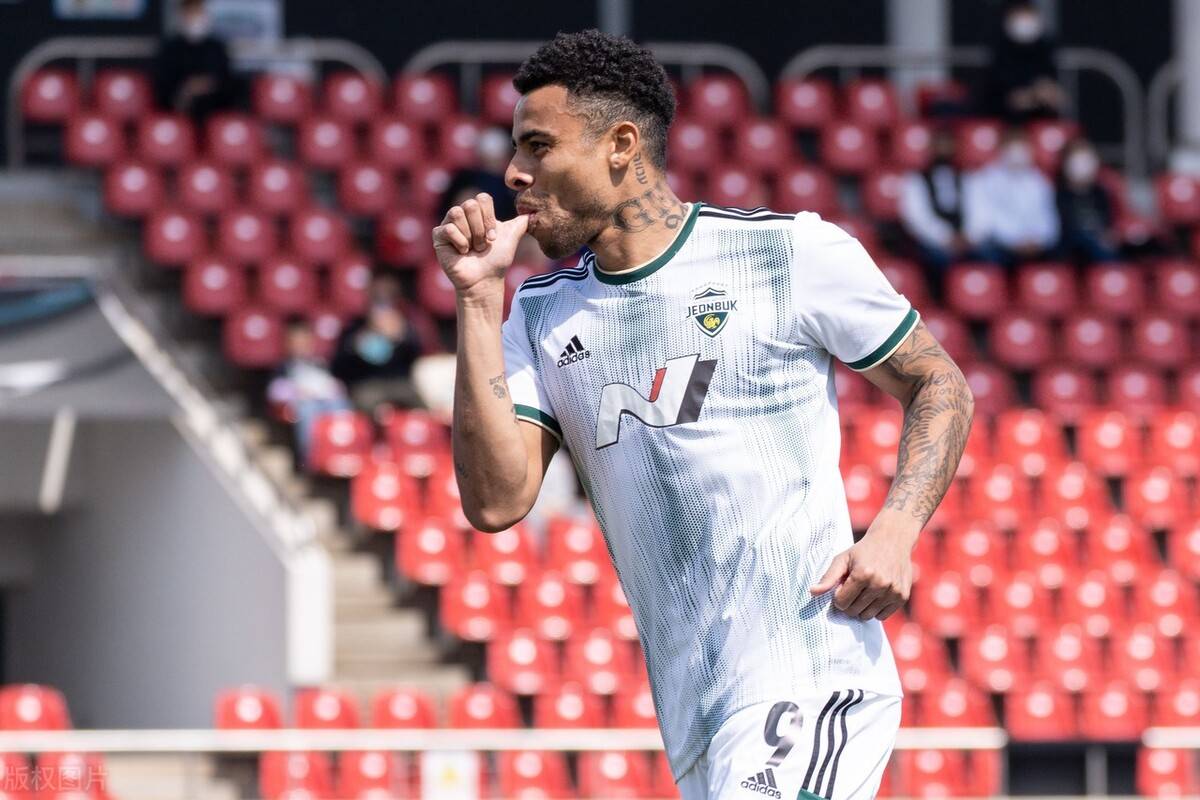 好不容易引进的新援中锋,却至今一球未进_古斯塔沃_穆斯卡特来_赛季