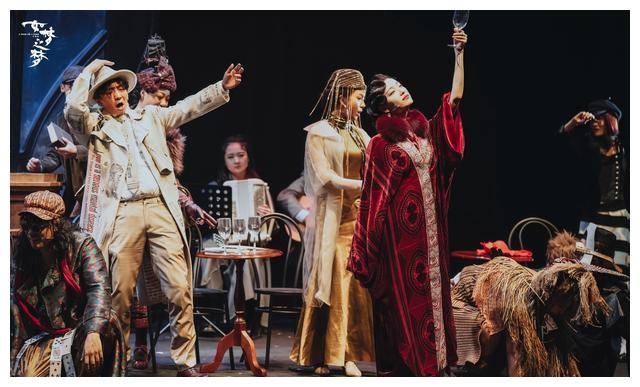 《如梦之梦》:倪妮身着非遗顾香兰旗袍,演绎华丽传世之美_赖声川_演出