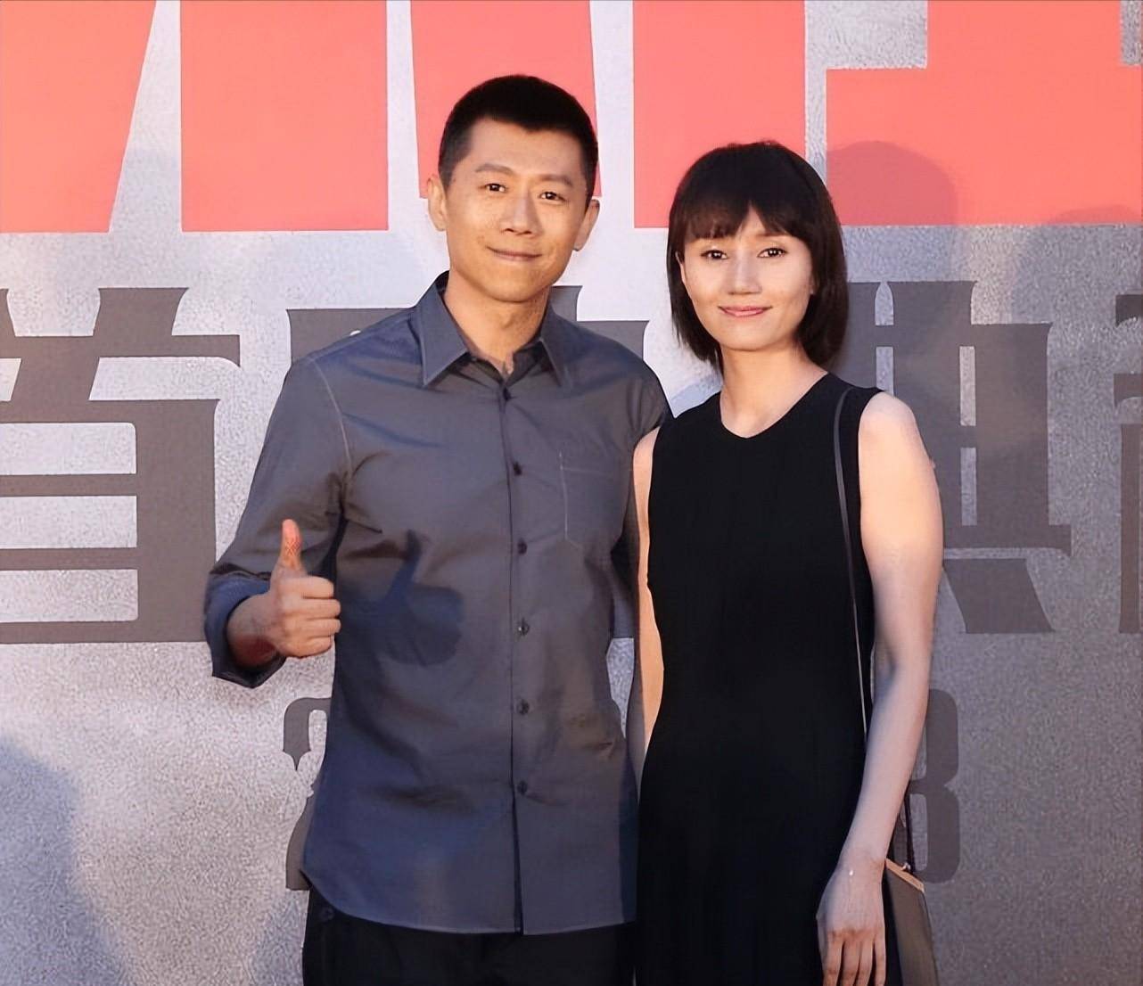 夏雨:结婚不邀请父亲,婚后与母亲明算账,妻子袁泉为他感到心疼_父母