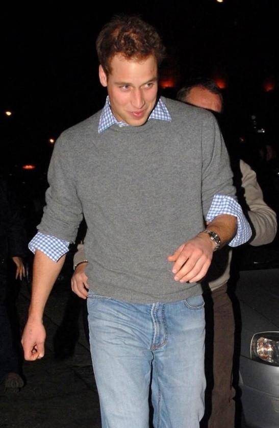 如果说,卡米拉用阴谋上位,那么凯特就是靠阳谋成为威廉的女朋友.