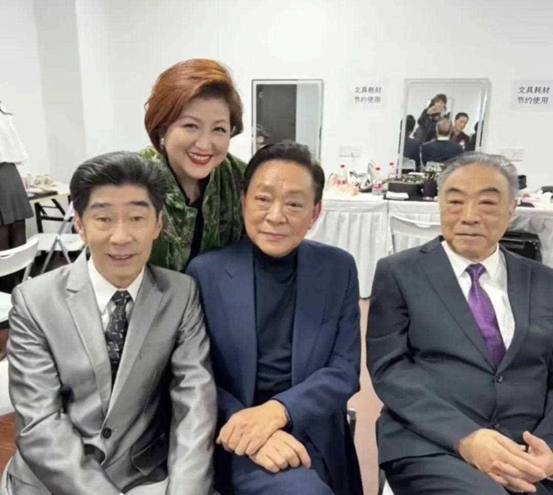 《老娘舅》大年初一荧屏团圆!这些主演还认得?