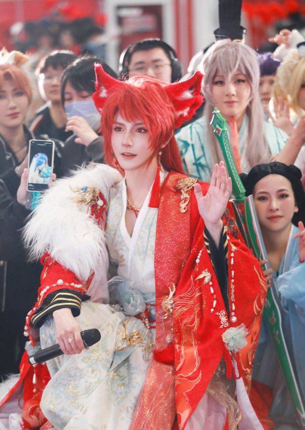 扮演"男妲己",网友赞上天:不媚俗,满满的阳刚气_黄靖翔_coser_人气