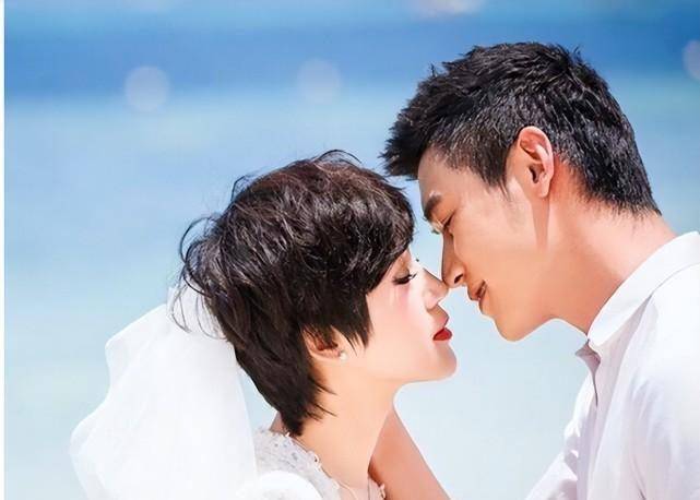 独宠爱妻,不炒绯闻,个个爱情干净,这8位男星堪称娱