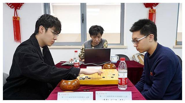 对围棋爱好者而言,这场比赛不仅是一场比赛,更是一次心灵的交