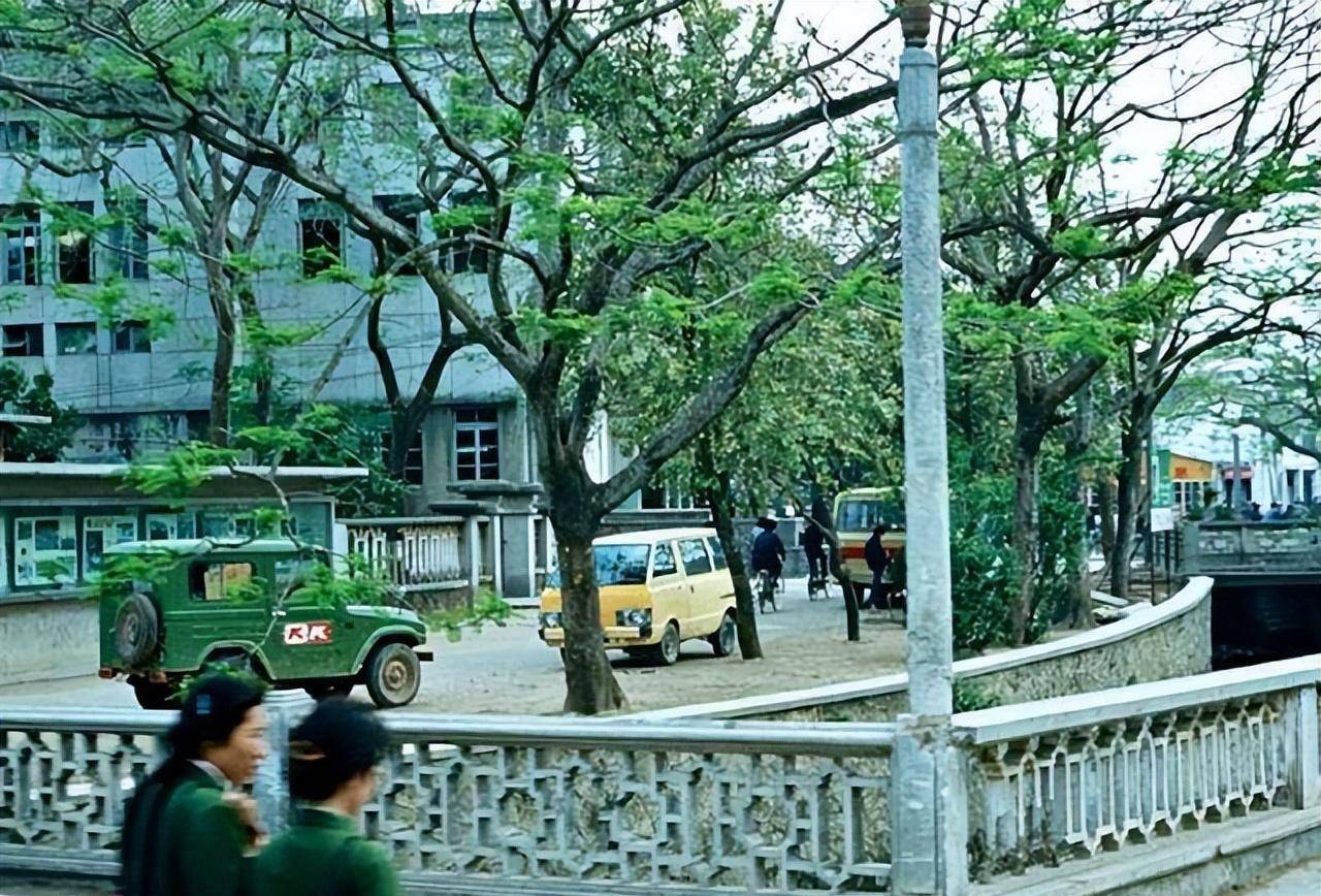 上世纪八十年代的深圳,今非昔比沧海桑田