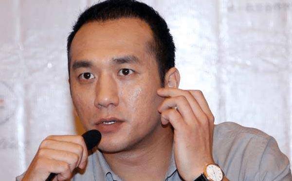 身材特别好的黄觉,做演员的道路经历了很多,如今拥有