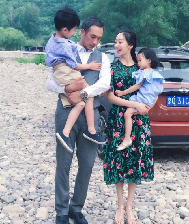 黄觉让孩子"拒绝网课"引争议,到底是咋养娃的?_教育_方式_父母