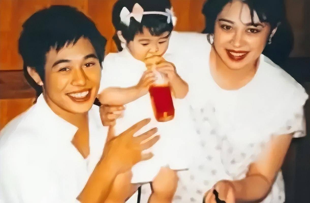 李连杰一家在尼泊尔寻求心灵平静,利智现身_生活_女儿_家庭